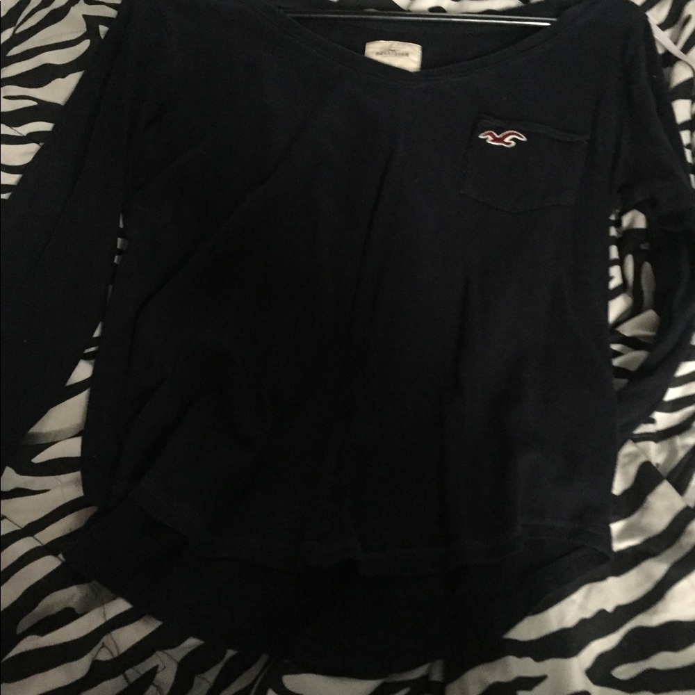It looks black but it's actually navy blue